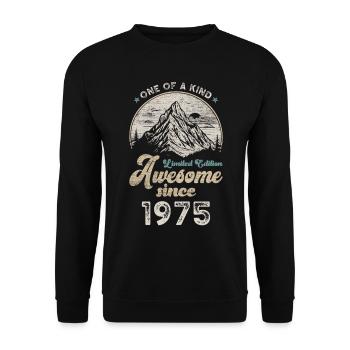 1975 Birthday Berge - Unisex Sweatshirt - black - Front - Alina (178cm) & Michal (187cm)