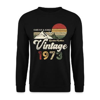 Millésime 1973 Anniversaire Montagnes - Sweat-shirt Unisexe - noir - Devant - Alina (178cm) & Michal (187cm)