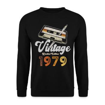 Vintage 1979 Geburtstag Kassette Bleistift - Unisex Pullover - Schwarz - Vorne - Alina (178cm) & Michal (187cm)