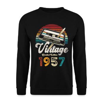 Vintage 1957 Geburtstag Kassette Bleistift - Unisex Pullover - Schwarz - Vorne - Alina (178cm) & Michal (187cm)