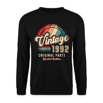 Vintage 1992 Birthday Retro - Unisex Sweatshirt - black - Front - Alina (178cm) & Michal (187cm)