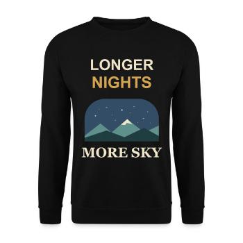 Längere Nächte, mehr Himmel - Unisex Pullover - Schwarz - Vorne - Alina (178cm) & Michal (187cm)