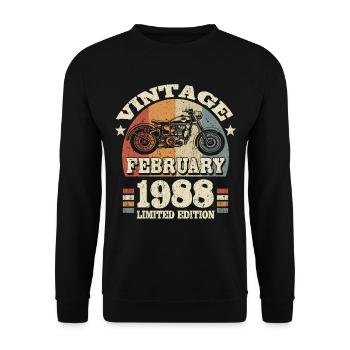Vintage retro motor biker born in February 1988 - Unisex Sweatshirt - black - Front - Alina (178cm) & Michal (187cm)