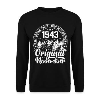 November 1943 Original: 81 Jahre altes Geburtstagsgeschenk - Unisex Pullover - Schwarz - Vorne - Alina (178cm) & Michal (187cm)