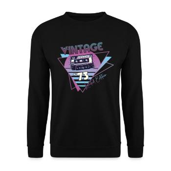 Vintage 1973 Cadeau d’anniversaire Cassette Rétro - Sweat-shirt Unisexe - noir - Devant - Alina (178cm) & Michal (187cm)