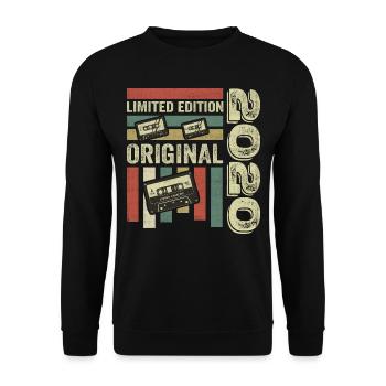 Vintage 2020 - Retro Birthday Quote 2020 - Unisex Sweatshirt - black - Front - Alina (178cm) & Michal (187cm)