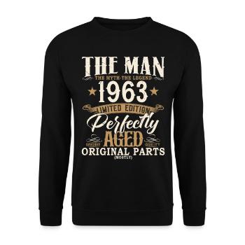 1963 Jahrgang Mann Mythos Legende Geburtstag - Unisex Sweatshirt - black - Front - Alina (178cm) & Michal (187cm)