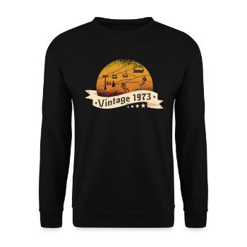 Skifahrer Skilift Jahrgang 1973 Geburtstag - Unisex Pullover - Schwarz - Vorne - Alina (178cm) & Michal (187cm)