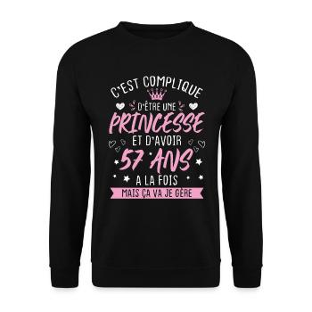 Une princesse et d'avoir 57 ans, Cadeau 57 ans - Sweat-shirt Unisexe - noir - Devant - Alina (178cm) & Michal (187cm)