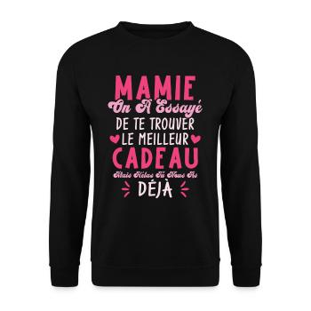 Mamie On A Essayé De Te Trouver Le Meilleur Cadeau - Sweat-shirt Unisexe - noir - Devant - Alina (178cm) & Michal (187cm)