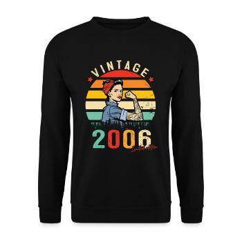 2006 Vintage Édition limitée Cadeau Femmes - Sweat-shirt Unisexe - noir - Devant - Alina (178cm) & Michal (187cm)