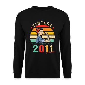 2011 Vintage Édition limitée Cadeau Femmes - Sweat-shirt Unisexe - noir - Devant - Alina (178cm) & Michal (187cm)