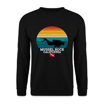 Mussel Rock US Island Diving - Unisex Sweatshirt - black - Front - Alina (178cm) & Michal (187cm)