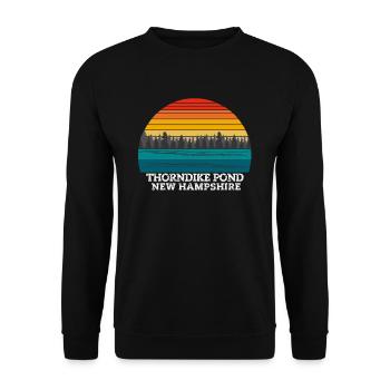 Thorndike Pond New Hampshire - Unisex Pullover - Schwarz - Vorne - Alina (178cm) & Michal (187cm)