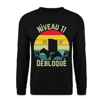 Level 11 freigeschaltet - Unisex Pullover - Schwarz - Vorne - Alina (178cm) & Michal (187cm)