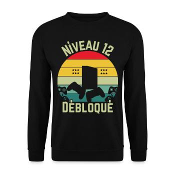 Level 12 freigeschaltet - Unisex Pullover - Schwarz - Vorne - Alina (178cm) & Michal (187cm)