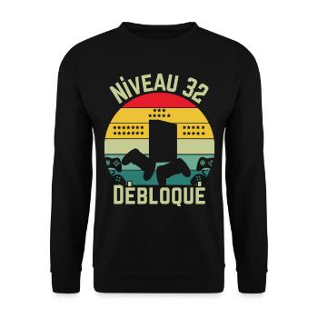 Level 32 Unlocked - Unisex Sweatshirt - black - Front - Alina (178cm) & Michal (187cm)
