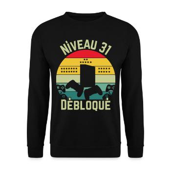 Level 31 Unlocked - Unisex Sweatshirt - black - Front - Alina (178cm) & Michal (187cm)