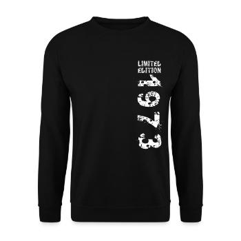 1973 Geburtstag Geschenkidee Vintage Edition 1973 - Unisex Pullover - Schwarz - Vorne - Alina (178cm) & Michal (187cm)