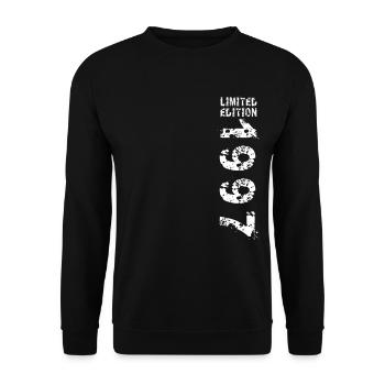 1997 Geburtstag Geschenkidee Vintage Edition 1997 - Unisex Pullover - Schwarz - Vorne - Alina (178cm) & Michal (187cm)