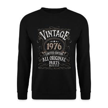 Birthday born in 1976 - Unisex Sweatshirt - black - Front - Alina (178cm) & Michal (187cm)