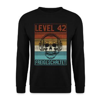 42. Geburtstag Gamer Level 42 Jahre - Unisex Pullover - Schwarz - Vorne - Alina (178cm) & Michal (187cm)