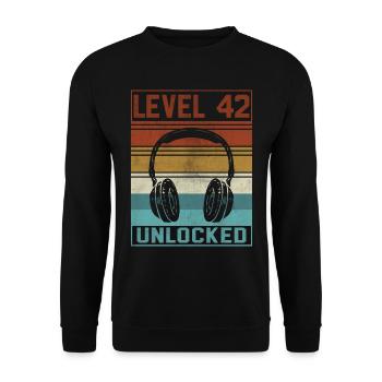 Gamer 42nd Birthday Gamer - Unisex Sweatshirt - black - Front - Alina (178cm) & Michal (187cm)