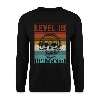 Gamer 19th Birthday - Unisex Sweatshirt - black - Front - Alina (178cm) & Michal (187cm)