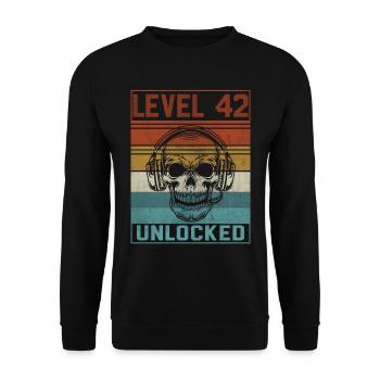 Gamer 42nd Birthday - Unisex Sweatshirt - black - Front - Alina (178cm) & Michal (187cm)