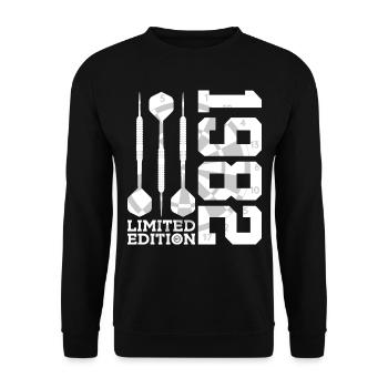 LIMITED EDITION 1982 DARTS 44TH BIRTHDAY - Unisex Sweatshirt - black - Front - Alina (178cm) & Michal (187cm)