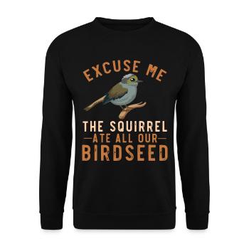 Bird Feeding Joke Garden Squirrel Problem - Unisex Sweatshirt - black - Front - Alina (178cm) & Michal (187cm)