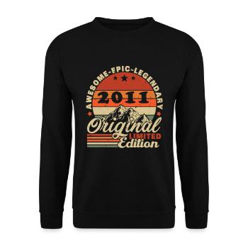 2011 Vintage Retro Cadeau D’anniversaire - Sweat-shirt Unisexe - noir - Devant - Alina (178cm) & Michal (187cm)