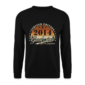 2014 Vintage Retro Geburtstagsgeschenk - Unisex Pullover - Schwarz - Vorne - Alina (178cm) & Michal (187cm)