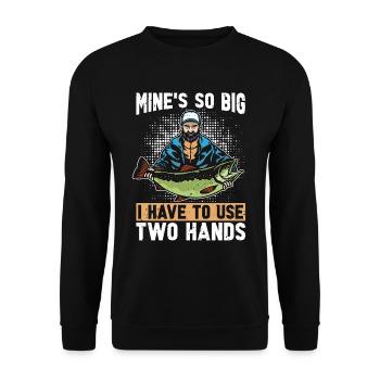 Musky Fishing Mine's So Big Fishing Rod Fisherman - Unisex Pullover - Schwarz - Vorne - Alina (178cm) & Michal (187cm)
