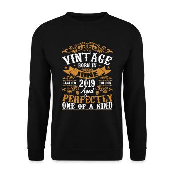 Gift June 2019 Birthday June 2019 June 2019 - Unisex Sweatshirt - black - Front - Alina (178cm) & Michal (187cm)