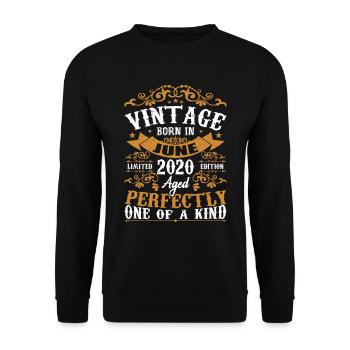 Geschenk Juni 2020 Geburtstag Juni 2020 Juni 2020 - Unisex Pullover - Schwarz - Vorne - Alina (178cm) & Michal (187cm)