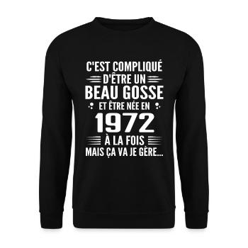 Forever Handsome 1972 Geburtstagsgeschenk 1972 - Unisex Pullover - Schwarz - Vorne - Alina (178cm) & Michal (187cm)