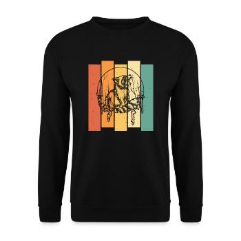 Waschbär Moon Howling - Unisex Pullover - Schwarz - Vorne - Alina (178cm) & Michal (187cm)