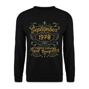 Legenden September 1978 | Geschenk September 1978 - Unisex Pullover - Schwarz - Vorne - Alina (178cm) & Michal (187cm)