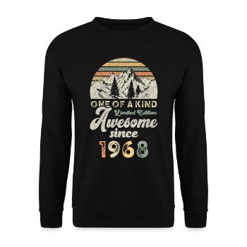 1968 Birthday Berge - Unisex Sweatshirt - black - Front - Alina (178cm) & Michal (187cm)