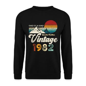 Millésime 1982 Anniversaire Montagnes - Sweat-shirt Unisexe - noir - Devant - Alina (178cm) & Michal (187cm)