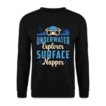 Snorkeling Underwater Explorer Marine Biologist - Unisex Sweatshirt - black - Front - Alina (178cm) & Michal (187cm)