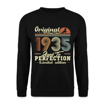 Original 1935 Vintage Retro Anniversary Gift - Unisex Sweatshirt - black - Front - Alina (178cm) & Michal (187cm)