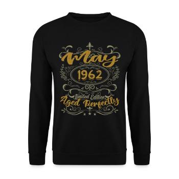 Geboren im Mai 1962 Geburtstag Mai 1962 Geburtstag Mai 1962 - Unisex Pullover - Schwarz - Vorne - Alina (178cm) & Michal (187cm)