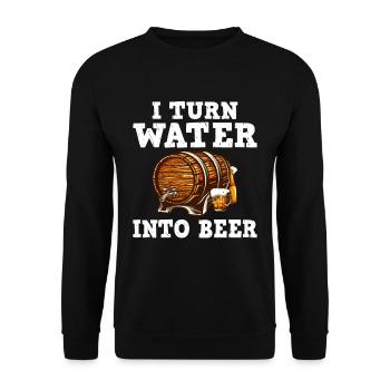 I turn water into beer Bierbrauerei Braumeister Sp - Unisex Sweatshirt - black - Front - Alina (178cm) & Michal (187cm)