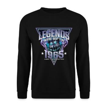 Legenden wurden 1965 geboren - Unisex Pullover - Schwarz - Vorne - Alina (178cm) & Michal (187cm)