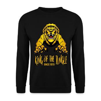 Geburtstag 1973 50 Löwe Lion King of Jungle - Unisex Pullover - Schwarz - Vorne - Alina (178cm) & Michal (187cm)