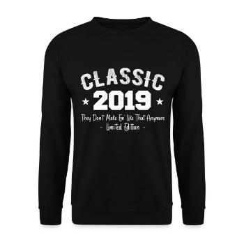 Né 2019 Vintage Cadeau Anniversaire Classic 2019 - Sweat-shirt Unisexe - noir - Devant - Alina (178cm) & Michal (187cm)