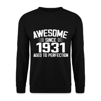 Vintage 1931 93rd Birthday Gift 1931 - Unisex Sweatshirt - black - Front - Alina (178cm) & Michal (187cm)