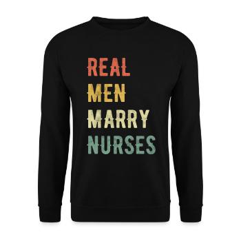 Echte Männer Heiraten Krankenschwestern - Unisex Pullover - Schwarz - Vorne - Alina (178cm) & Michal (187cm)
